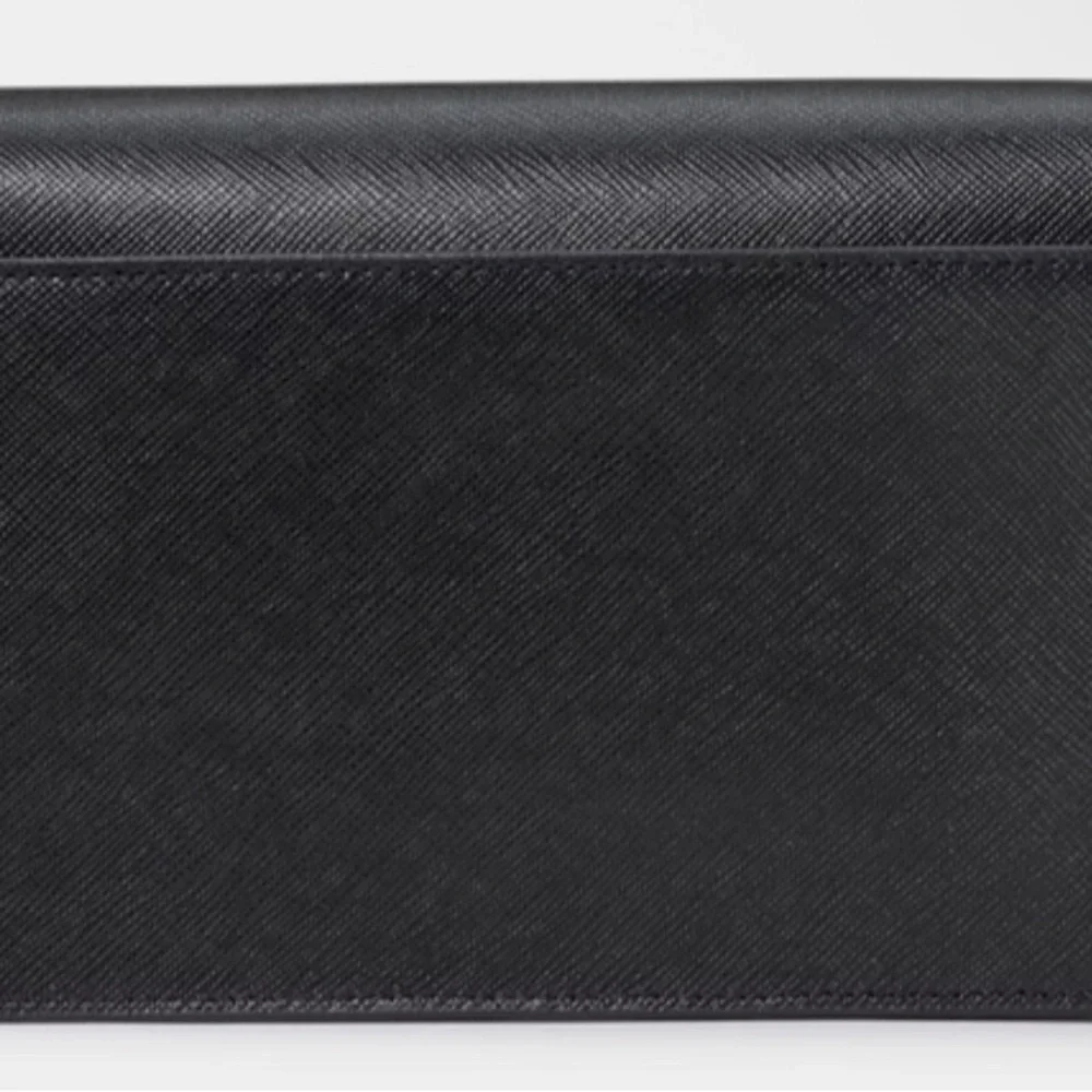 Kate Spade Madison Willow Mini Crossbody Black with Silver Chain NWT